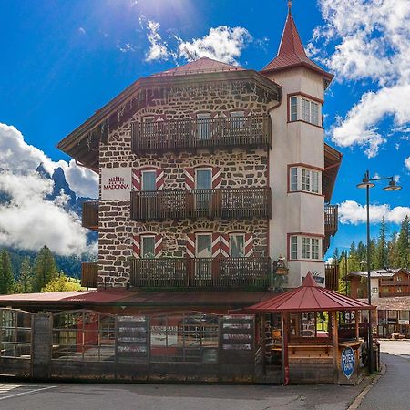サン・マルティーノ・ディ・カストロッツァ Castel Madonnaアパートホテル エクステリア 写真